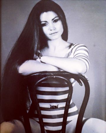 Tamilee Webb's old photo when she was 20 years old.